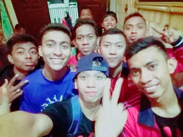 Dirumah bapak haryono <a href="/cahudance/">nafsahu</a> <a href="/StopdanceCrew/">Stop Dance Crew</a> <a href="/DazeStop/">Daze a.k.a Adam</a> <a href="/arsalstop/">Arsal Vicky</a> @StoplessMadura_ <a href="/StopdanceFanss/">STOPLESS MANIA</a>