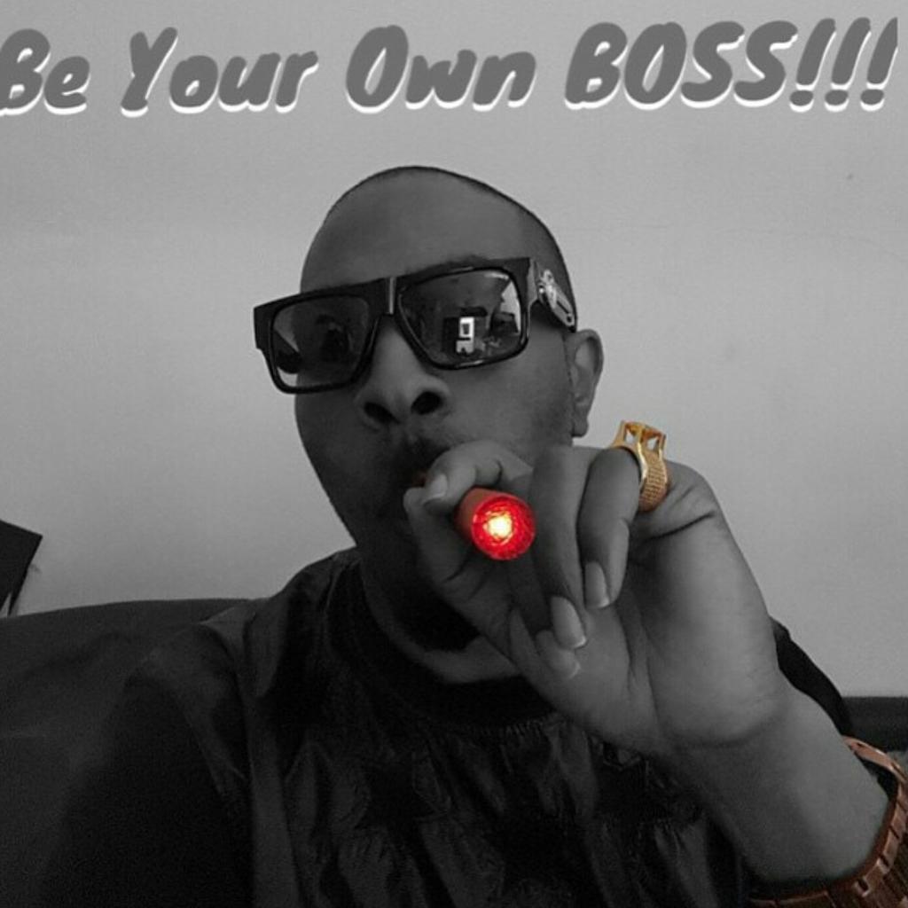OFFICIALMACSOSO's tweet photo. #lastoftherealbreed #mariarticouture #Solidlove #bossmac #gasmaskwear http://t.co/xyh5R0KJkH