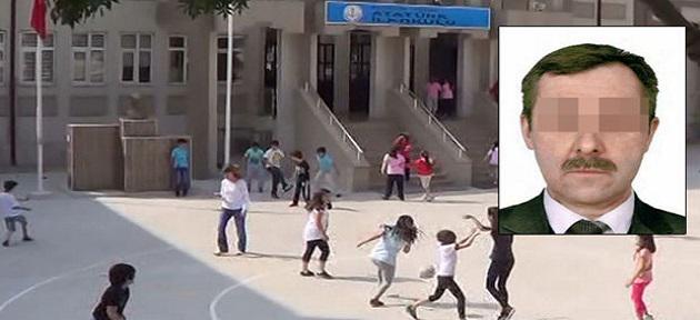 halkgazete's tweet photo. İlkokul öğretmeni 'Rüyada nikahlandık' diyerek 10 yaşındaki kız öğrencisini istedi!
http://t.co/FGDt1w4haz http://t.co/sgjiexWxAK