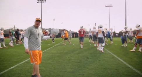 RTRnews's tweet photo. SEConCBS: Do NOT play Sweet Home Alabama at Vols practices...Butch Jones won't appreciate it. http://t.co/WavF6fBJqO http://t.co/aLB0TYhZMz”