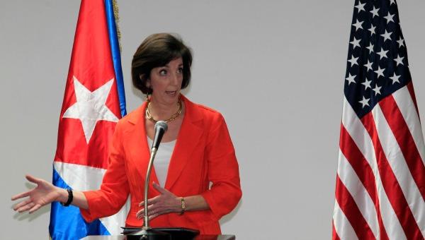 Telenoticiasrd's tweet photo. #TNInter- Jacobson cree que habrá presión latinoamericana en favor de DD.HH. en Cuba https://t.co/vr2WQmLPW7 http://t.co/2NuMNDI4jU
