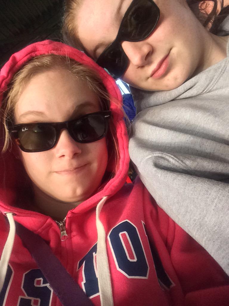 erin_sledge's tweet photo. Twinning with our Ray Bans at the Rangers v. Red Sox game! #boroho2015 #Bostontrip #beffies http://t.co/K4KpoU2Zmh