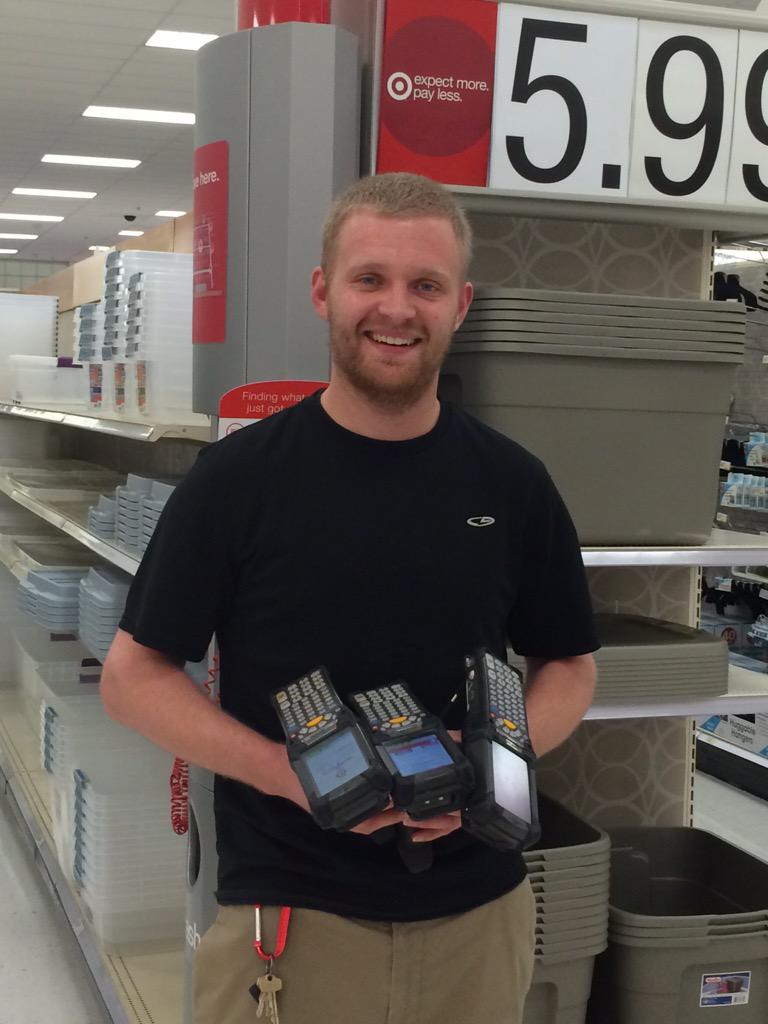 Vibe on with green Instocks and trailer process.  #fillthefloor #TenNinetyVIBE <a href="/pear_laura/">laura peart</a> <a href="/ShannonGehrmann/">Shannon Gehrmann</a>