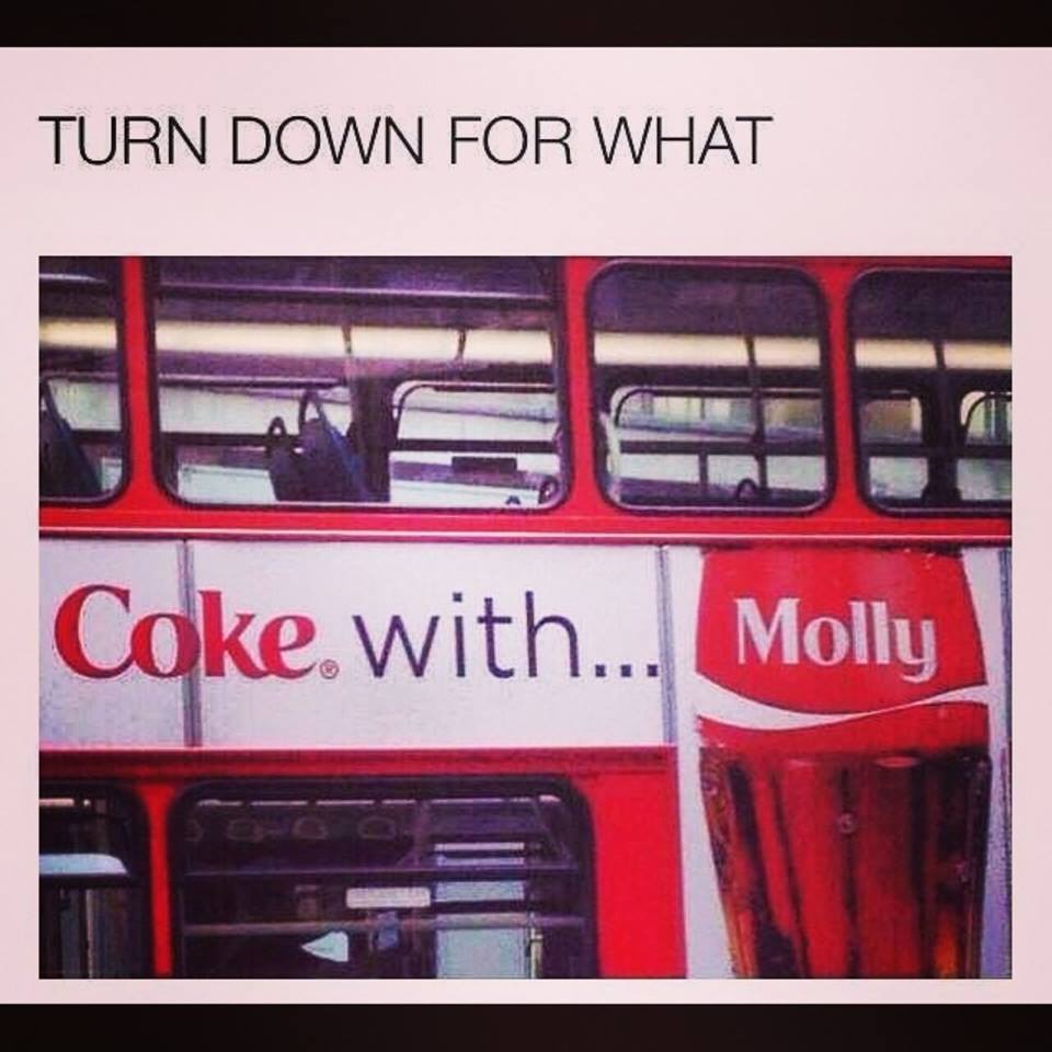 GoanShadow's tweet photo. LMAO - Clearly knew what they were advertising @Jessi_Costa91 http://t.co/qaf01S5KQq