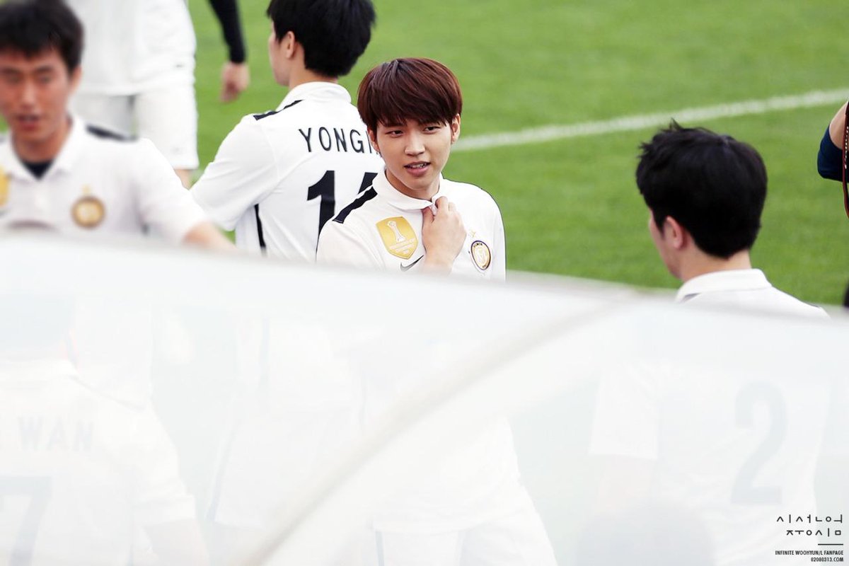 wowwhpics's tweet photo. #남우현 #woohyun #infinite cr. centerofattention http://t.co/KNBmit2dMj