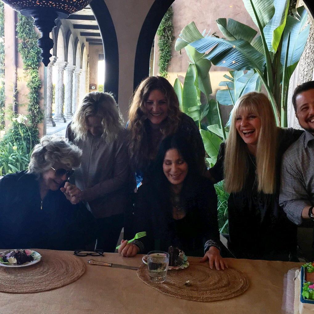 howell_paulette's tweet photo. Birthday Party! http://t.co/rTif4eSQ3H