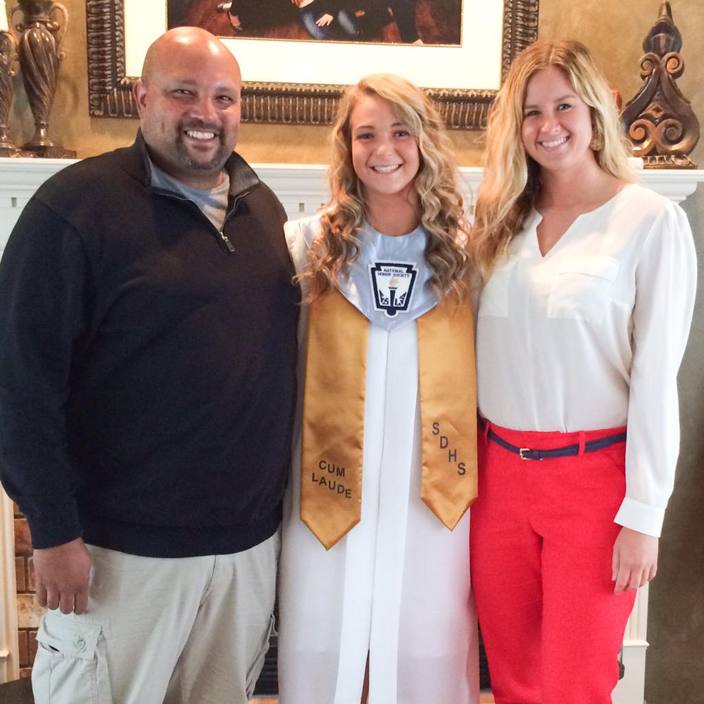 MINERS_WVB's tweet photo. The #MinerVB coaching staff were honored to see incoming OH @honey_COMBS13 earn her diploma tonight! #FutureMiner 🎓🍀 http://t.co/ObLFE1Sg7j