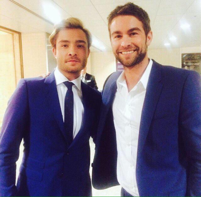 GossipGirlBasic's tweet photo. True Friends😻😻 http://t.co/SsRwYpSAW8