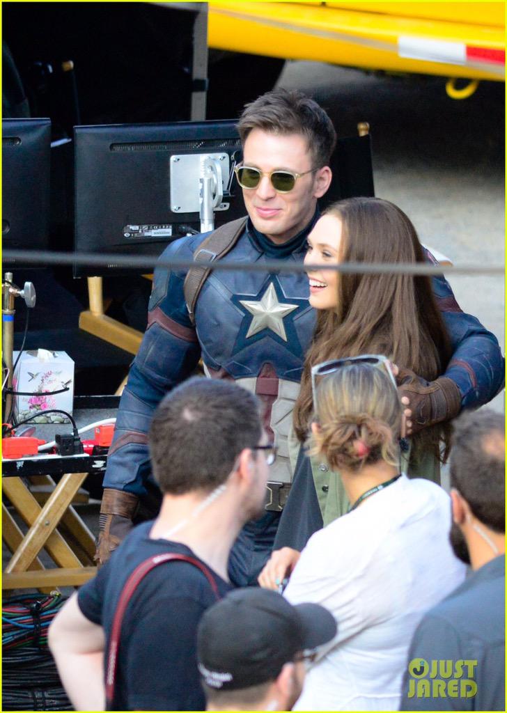CEvansNews's tweet photo. Chris Evans and Elizabeth Olsen on the set of #CaptainAmericaCivilWar via @JustJared http://t.co/jEMmWOwKXx http://t.co/G4QWNCjfms