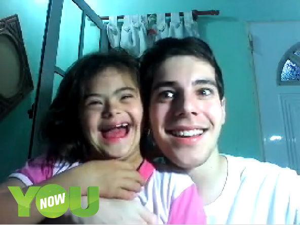 paolabasketball's tweet photo. 🔴 VIVO @ezeparodi6 esta vivo en #YouNow - http://t.co/FD0gMLNQJR http://t.co/31ZvAsIT0X