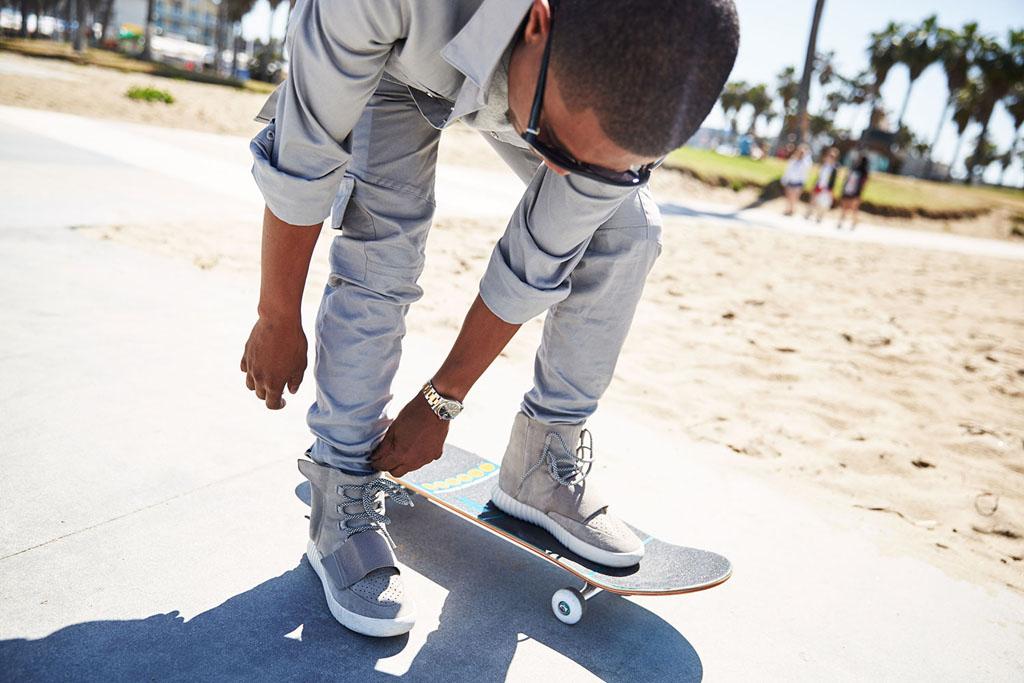 Complex's tweet photo. This is the true story of how the adidas Yeezy Boost was leaked: http://t.co/Uy6aCNUqF9 http://t.co/UsTCRDwd69