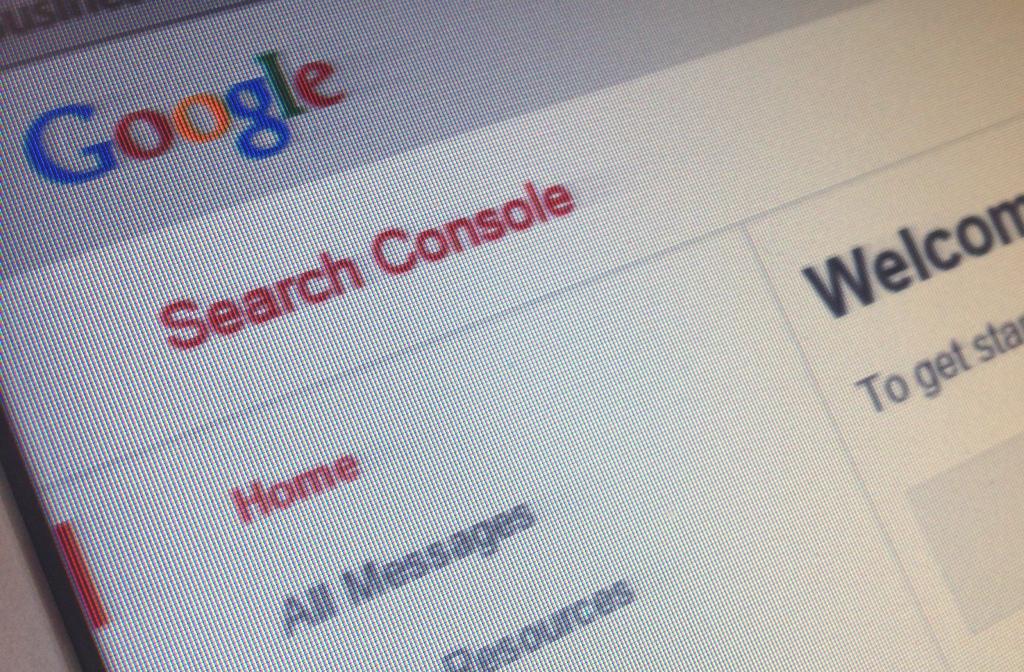VentureBeat's tweet photo. Google rebrands Webmaster Tools as ‘Google Search Console’ http://t.co/ZWyJfr3Uq1 http://t.co/RduidSYrtp