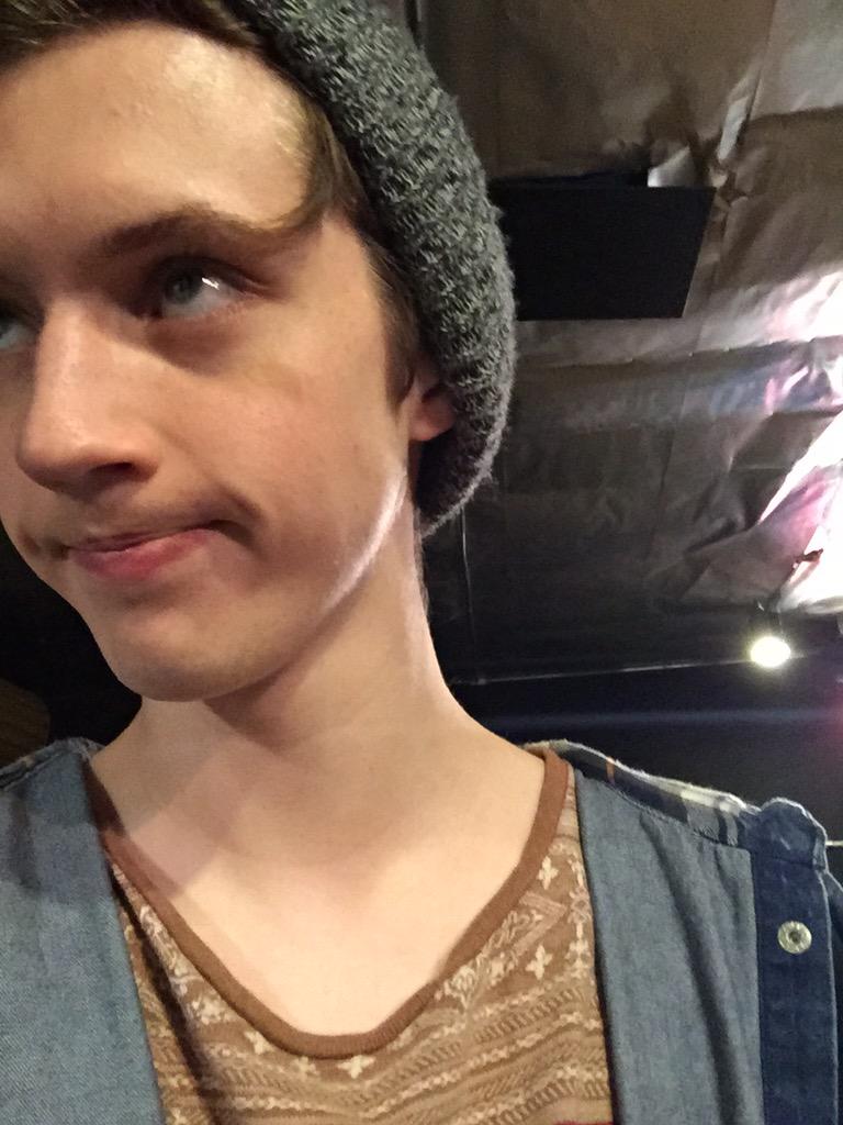 troyesivan's tweet image. Look I made it look like my eyebrow was part of my head hair