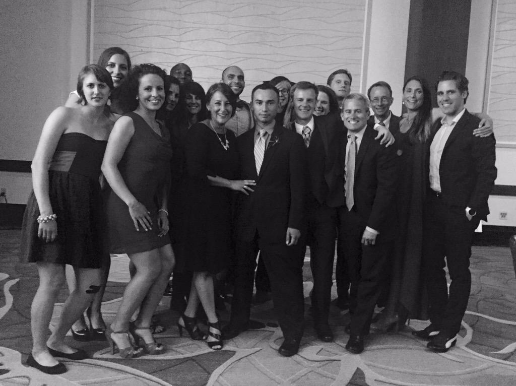 runpacers's tweet photo. A worthwhile excuse to trade our running attire for something a little more formal #BlueGreenBash #ForEveryRun http://t.co/JU90rJLrqe
