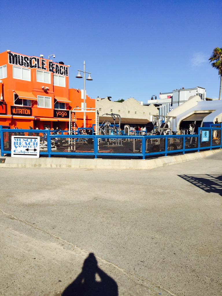 Just visited the original gold's gym and lifted at muscle beach. Amazing.