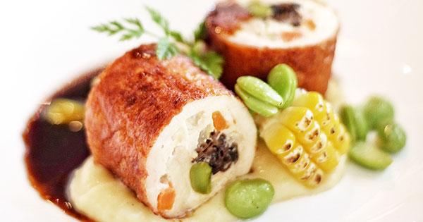 OpenRice_Sg's tweet photo. In celebration of Antoinette's 4th anniversary, a 4-course meal at $40++ was introduced. More: http://t.co/goM0OaxX5Z http://t.co/LfhTwIkxf4