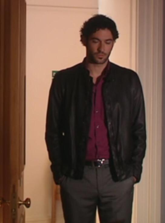 MsValF's tweet photo. @Tom_EllisFans @tomellis17 one or two ... Or 4 or... http://t.co/B1P9wmzUDn