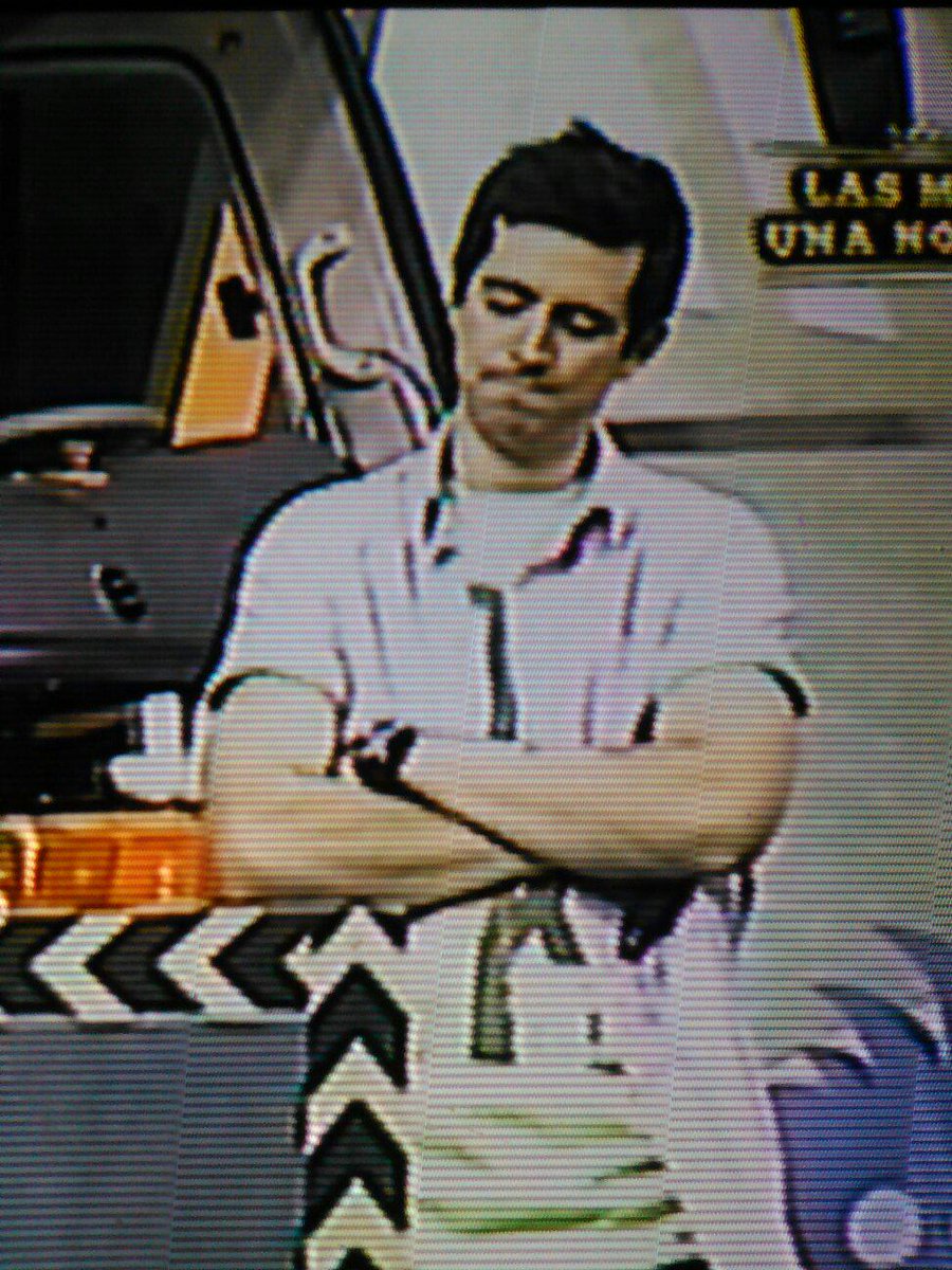 Yaurisp's tweet photo. Holaaaaaaaa @JesusAlzamora te tome una fotico desde #Venezuela..  esa carita pensativa que tierno.. besos http://t.co/dx4XiykGZZ