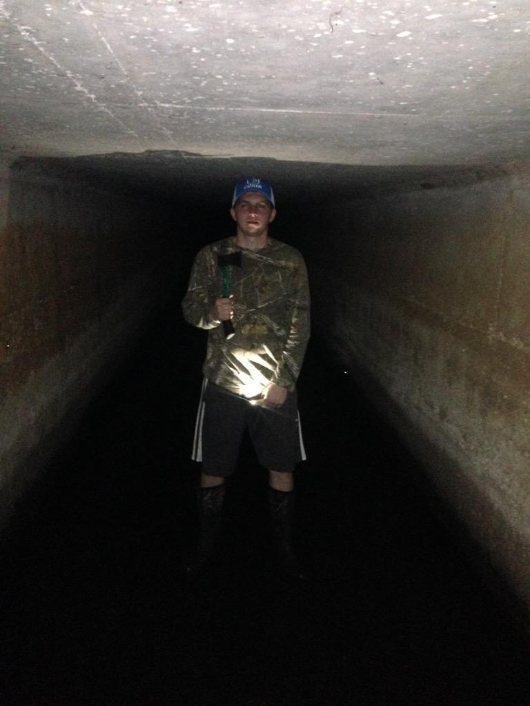 AlterJoseph's tweet photo. Adventures with Roy #UnderI-95rn http://t.co/8dYXNPSs3f