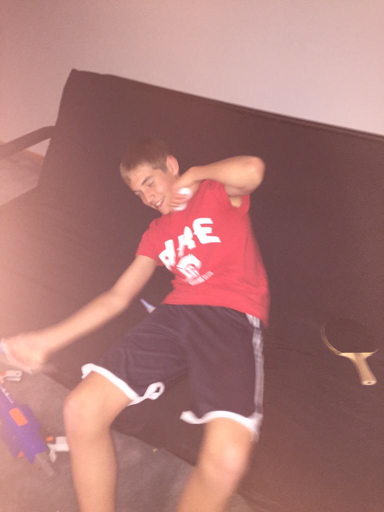 HunterJayKing's tweet image. IF I GET TEN RETWEETS I GET TO SMACK HIM IN THE FACE WITH THIS LIZARD