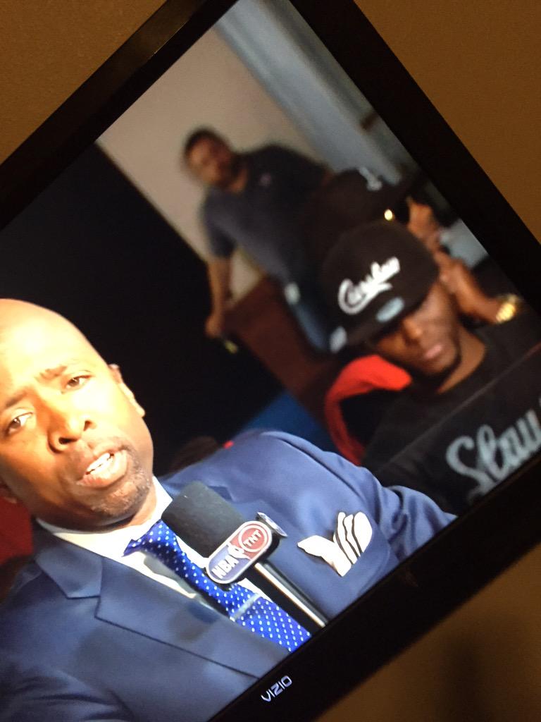 #Crenshaw #Slauson sighting on #TNT for the post game @SLAUSON_AVE @NipseyHussle @ADAM_ALLMONEYIN 💯 http://t.co/xqG4Ukcj8X
