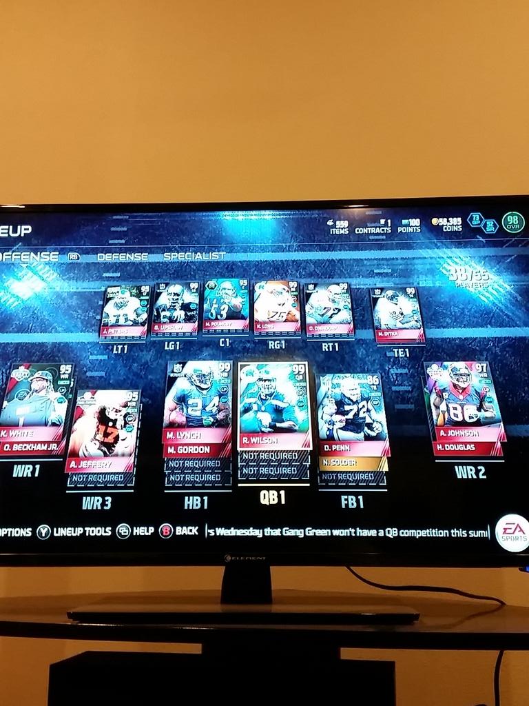 a7yr_oldarab's tweet photo. Selling my team for cheap. @mutcardhelp @WeHelpWithMUT http://t.co/L9aNRUdjfU