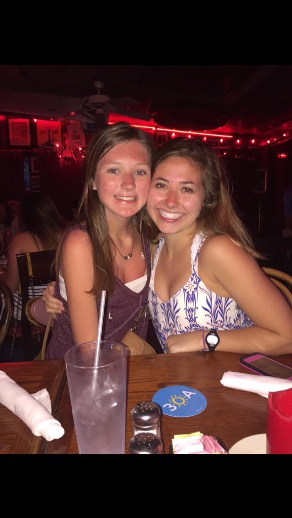 RileyRoberts2's tweet image. happy birthday to one of my first friends!! @RachelCaudle i love you to pieces and I can't wait to jam in ur jeep!!💙😘