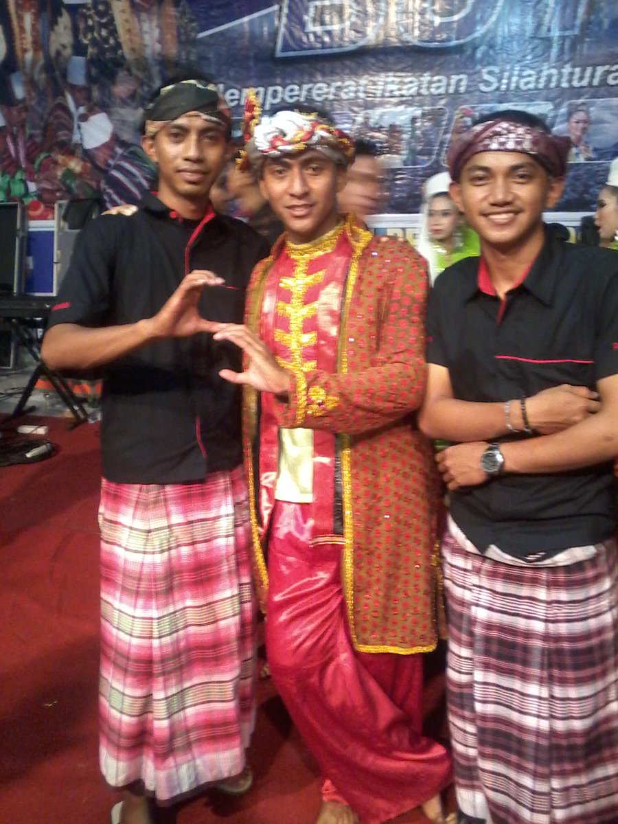 Jaman2nya jadi penari dulu nih <a href="/cahudance/">nafsahu</a> <a href="/STOPLESS_Bekasi/">StopLess Bekasi</a> <a href="/StopdanceFanss/">STOPLESS MANIA</a> <a href="/SDC_Bandung/">StopLess (StopDance)</a> @StoplessMadura_