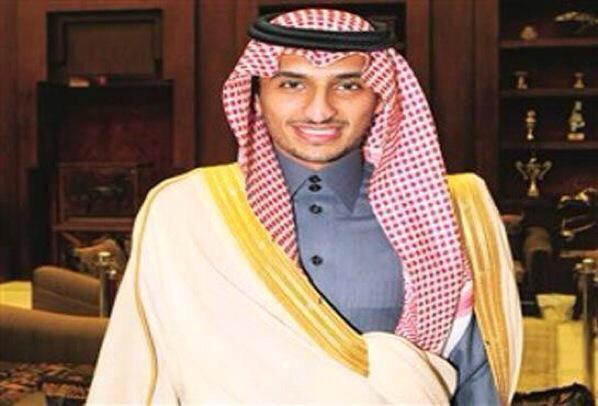 waleedalfarraj's tweet photo. سيكتب التاريخ يوما ان هذا الرجل فعل للهلال ما لم يفعله غيرة .. احمد بن سلطان .. تمنيت الاسيوية في ٢٠١٤ عشانه ❤️ http://t.co/wq6oxk88cC