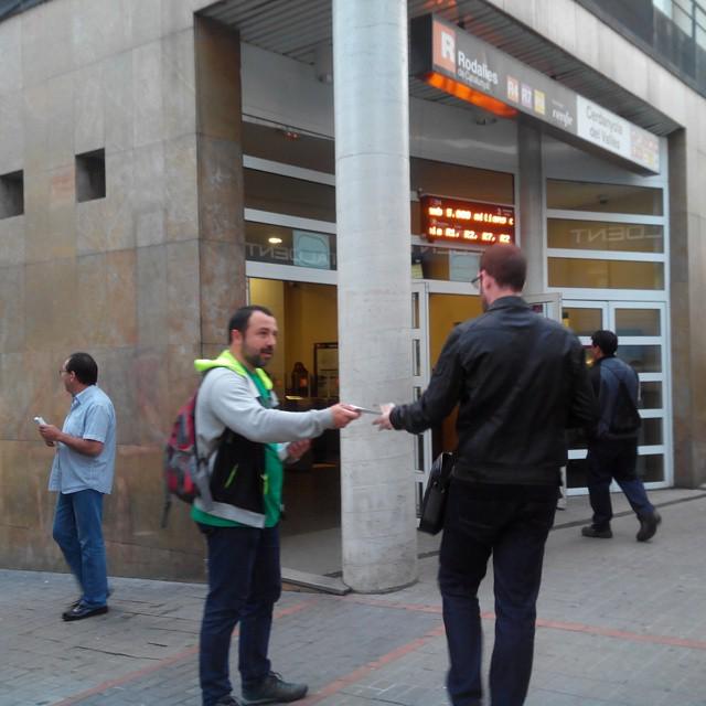 araeslhoracat's tweet photo. Bon dia, avui compartim les nostres propostes de mobilitat a la Renfe.
#ercerdanyola #cerdanyola #araeslhora #acerd… http://t.co/l3QGDyTuV3