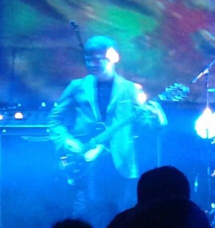  Mornin\. Wish Martin a Happy Birthday from me.
Never did find out what guitar he played on recent tour. 