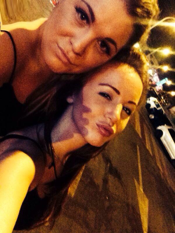 AmyIsabellaW's tweet photo. Miss my little one @BethSingleton_ ❤️ http://t.co/HUlzTVF1H1