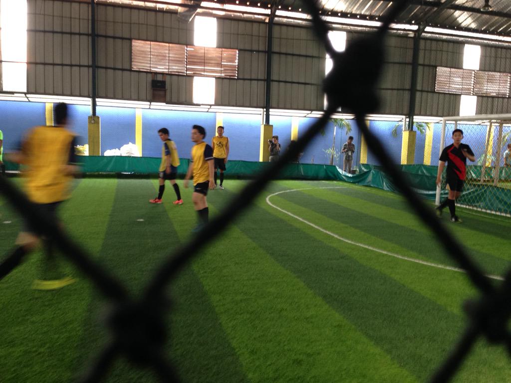 HIMTI_HISTORY's tweet photo. #Live Gol kembali! Skor sementara untuk Babakan VS Syntax Error 7-0! #HIMTI #HISTORY2015 #OneInDiversity http://t.co/23vwm49VzJ
