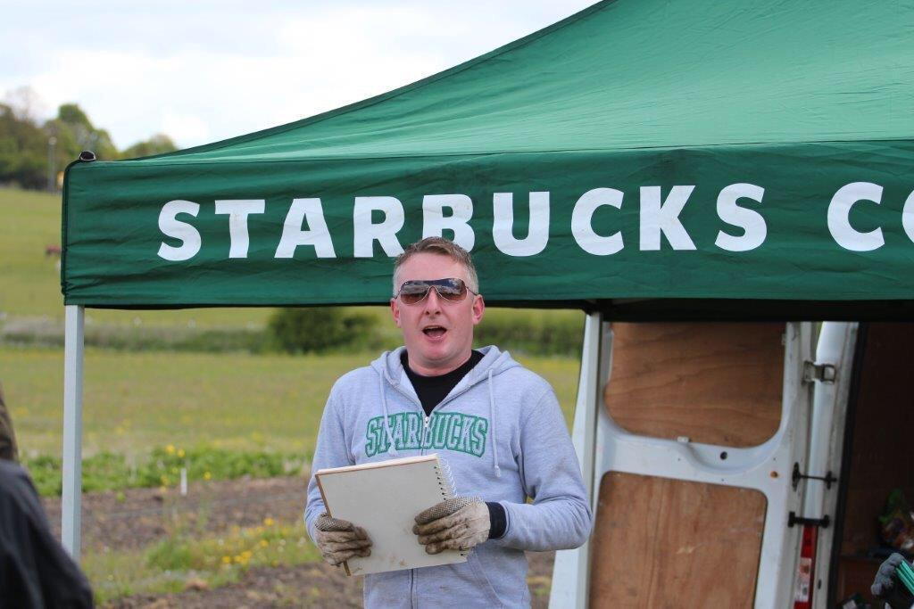 ForwardAssist1's tweet photo. These people are extraordinary! When they say they are going to do something they do it! Thank you @StarbucksUK #vets http://t.co/YeC7D1Hzph