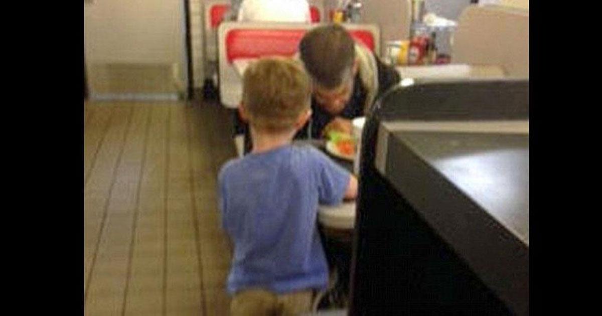 5-Year-Old Boy Spots A Homeless Man. When He Did THIS, Everyone In The Restaurant Broke Down bit.ly/1IMzgvd