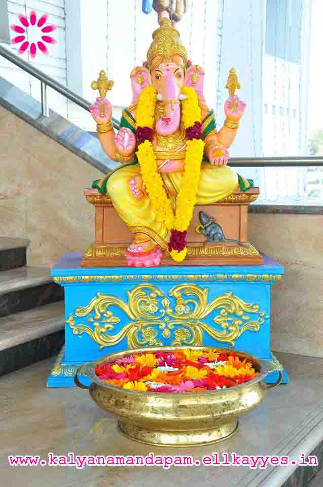 ellkayyes's tweet photo. visit http://t.co/wni2krpFH4
#ELLKAYYESKALYANAMANDAPAM
#REDHILLSTOGUMMIDIPOONDIHIGHWAY
#THATCHUR
#PONNERI
#BOREXNAGAR http://t.co/USygTLPdt3