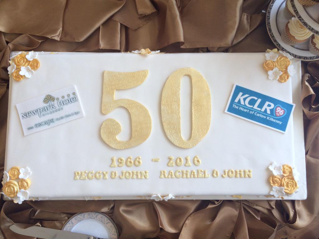 A treat from <a href="/Mariascakeskk/">Maria's Cakes</a> at <a href="/NewparkHotel/">NewparkHotelKilkenny</a> #KCLRlunch