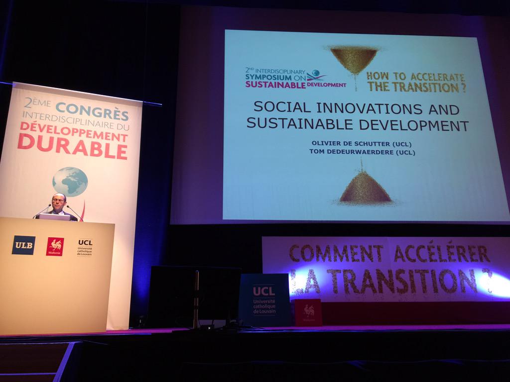 Olivier De Schutter (@DeSchutterUNSR ) discute des innovations sociales et du dévt durable #CIDD15