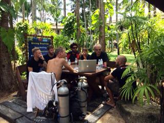 SeaBeesDiving's tweet photo. Diving in Paradise on the Terrace at JW Marriott Mai Khao - soooo hard! http://t.co/e38QTQWuLZ