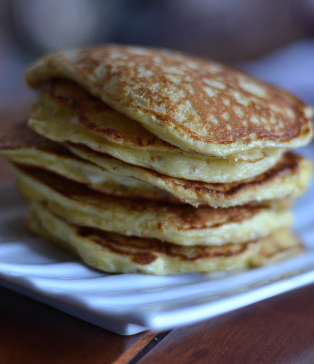 tati_wu's tweet photo. cottage cheese pancakes http://t.co/gzuaYJEv0S http://t.co/kFZnZEQRO3