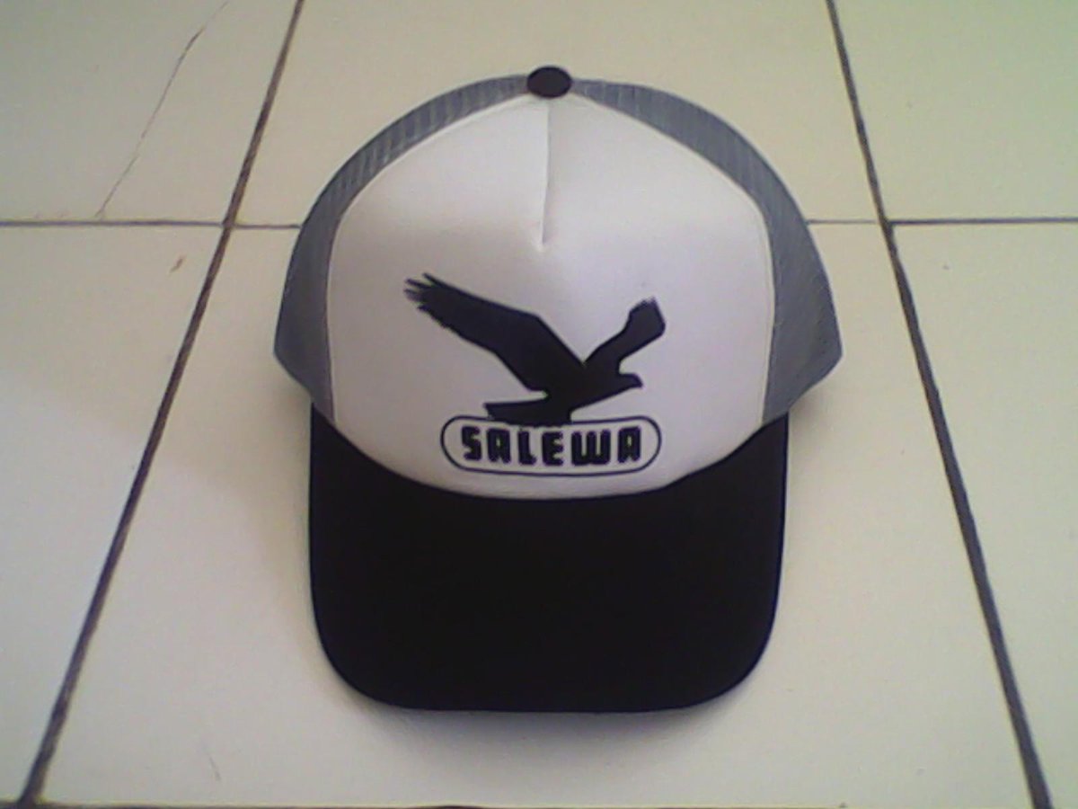 EpicCloth's tweet photo. Salewa Trucker Hat
Rp. 65.000,- Exclude Ongkir
To Order : 0817537151 (SMS) http://t.co/5yINsmDsV1