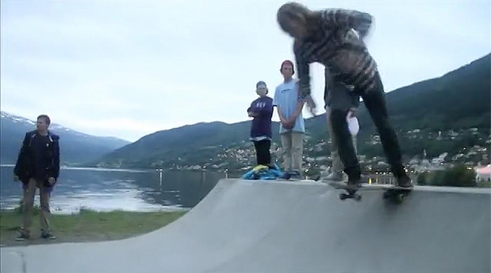 Nå blir det streetskating på @Ekstremsportvko! #playboard playboard.no/Naa-blir-det-s…