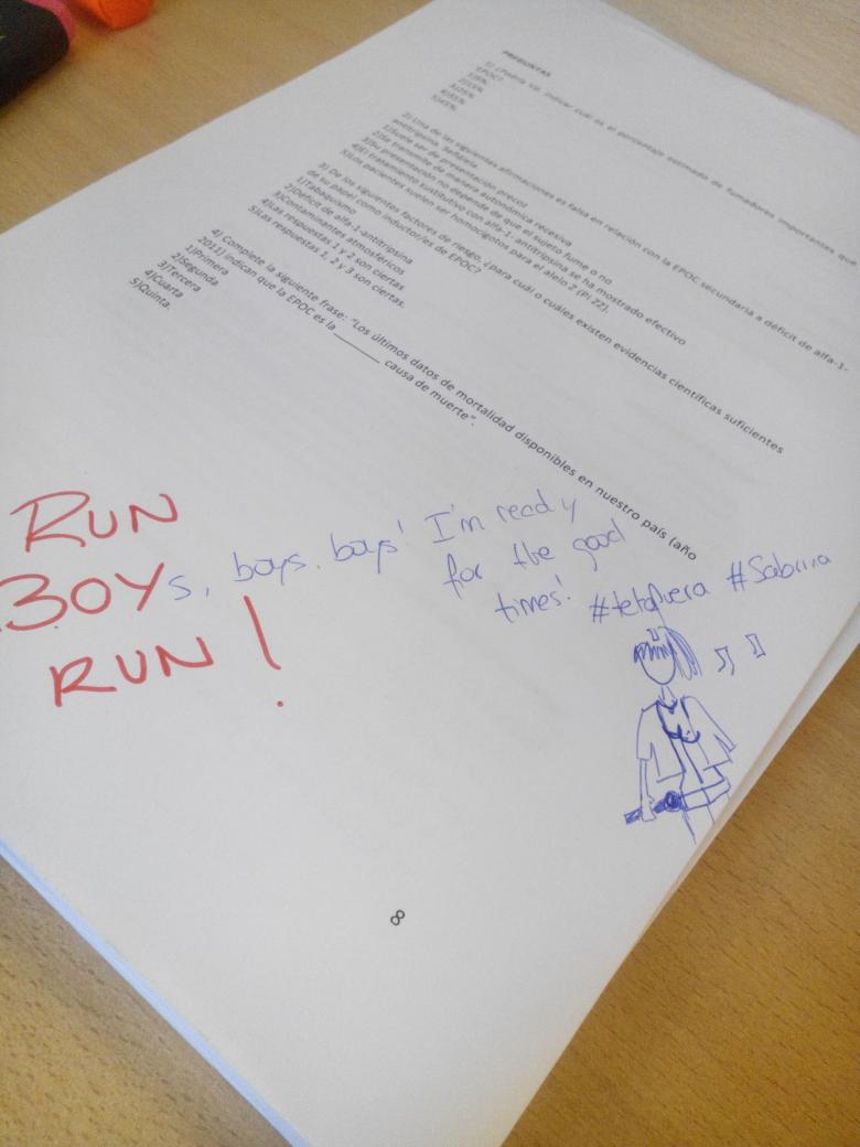 carlotarm91's tweet photo. Y así señores, así se estudia preventiva. @marmoral18 #artista #tusiquevales http://t.co/PEKQ9rNCNa