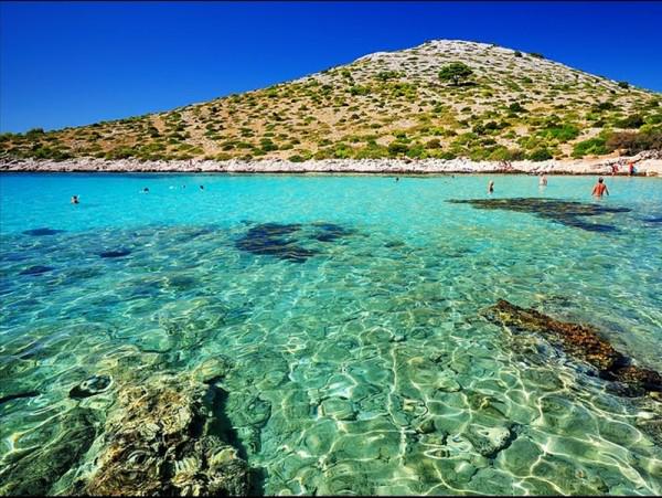 heartofdalmatia's tweet photo. #beutifulbeach #sandybeach #clearandcleansea #relaxingplace http://t.co/whe83CvO1f
