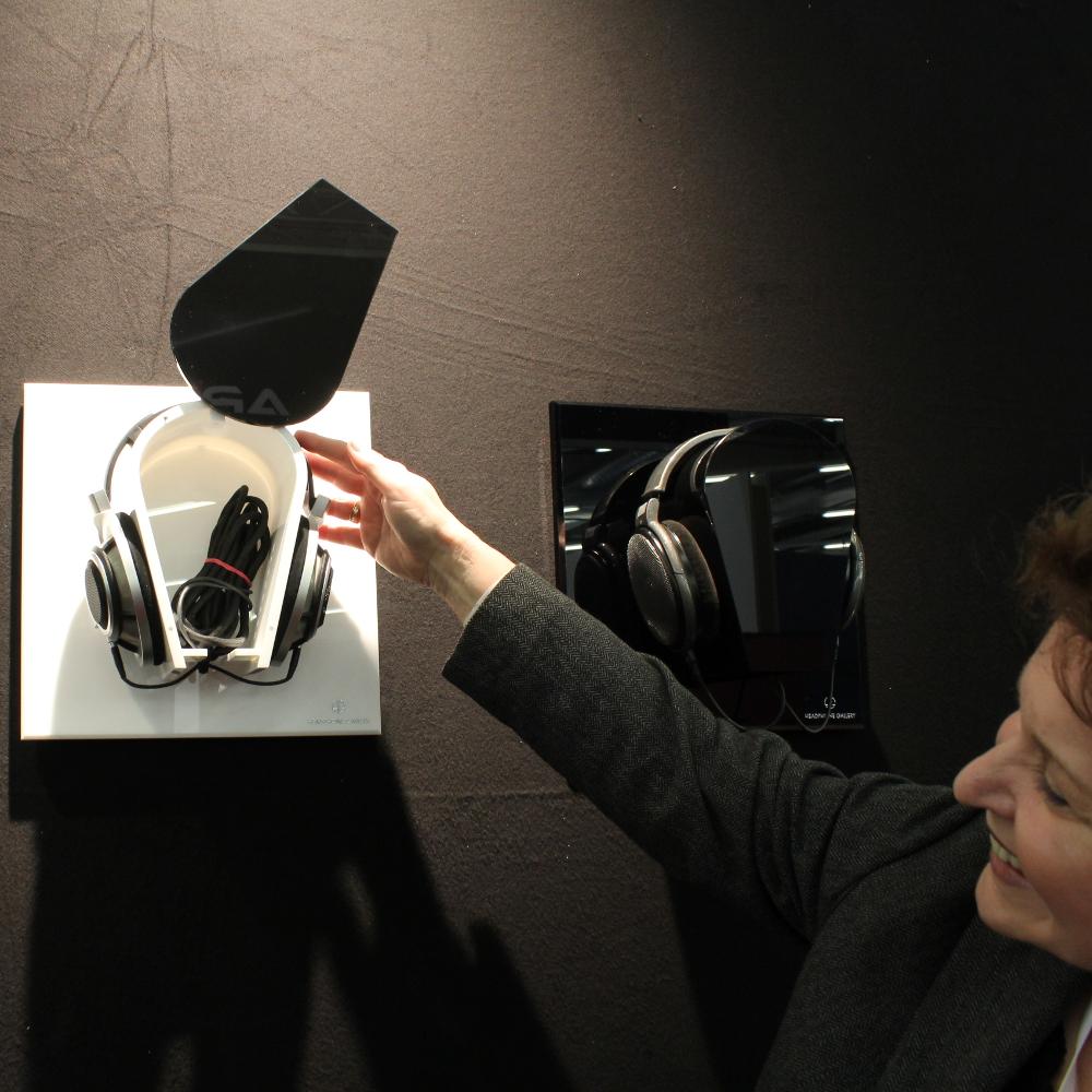 @lehmannaudio 's 'Headphone Gallery' Kopfhörer-Halter: jetzt ordern bei: hifibelzer.de