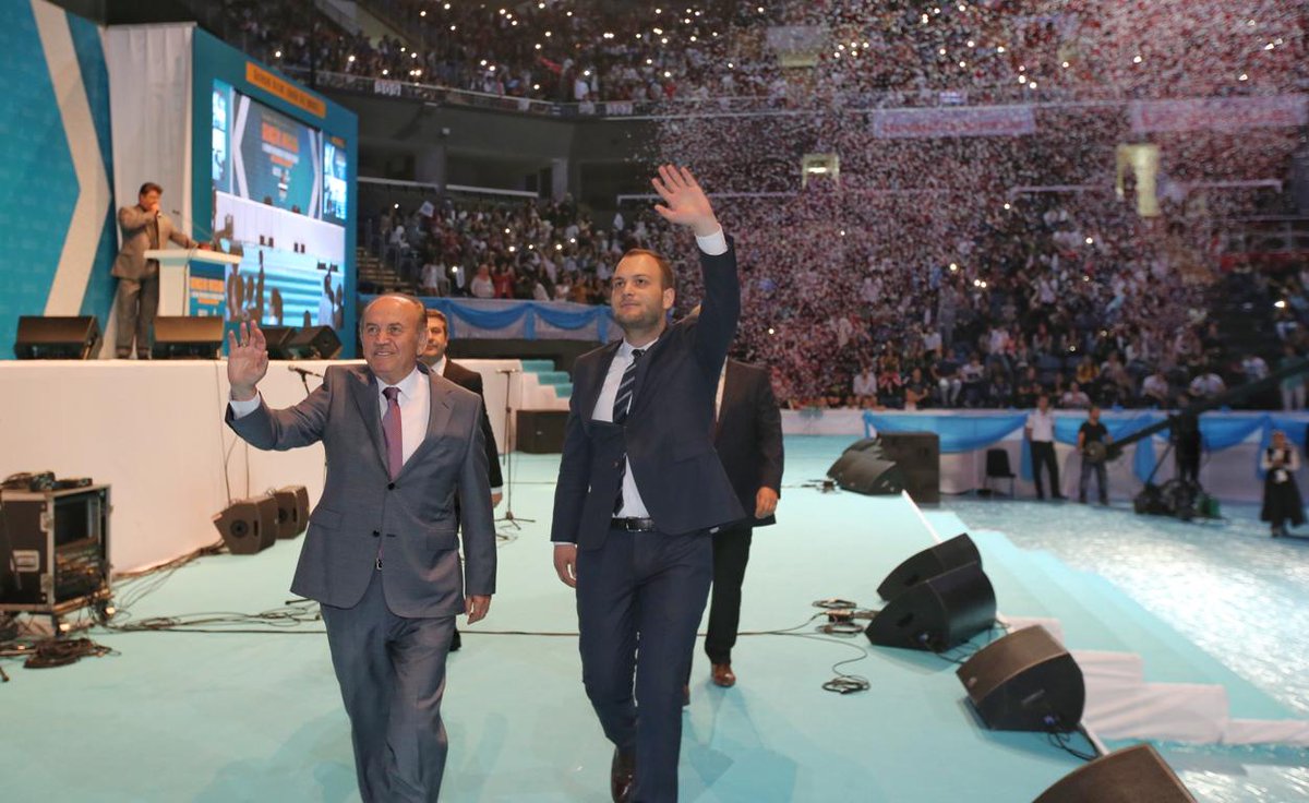 Kadir__Topbas's tweet photo. İBB Gençlik Meclisi "1. Vizyon Toplantısı ve Gençlik Şöleni"ne katıldık.
https://t.co/MR7tlkooNZ http://t.co/YrHxtna4pf