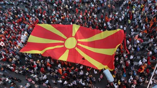 New video of largest rally held in #Macedonia english.republika.mk/new-video-of-l…