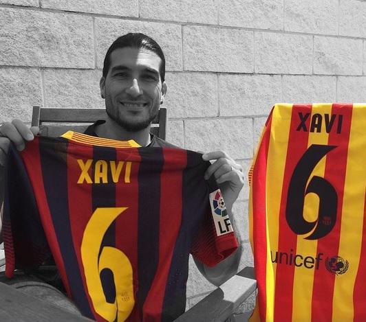 mundodeportivo's tweet photo. “Un espejo en el que mirarse dentro y fuera del campo”. Primeros mensajes para Xavi http://t.co/H5mX582WKU http://t.co/e7jawMm3IP