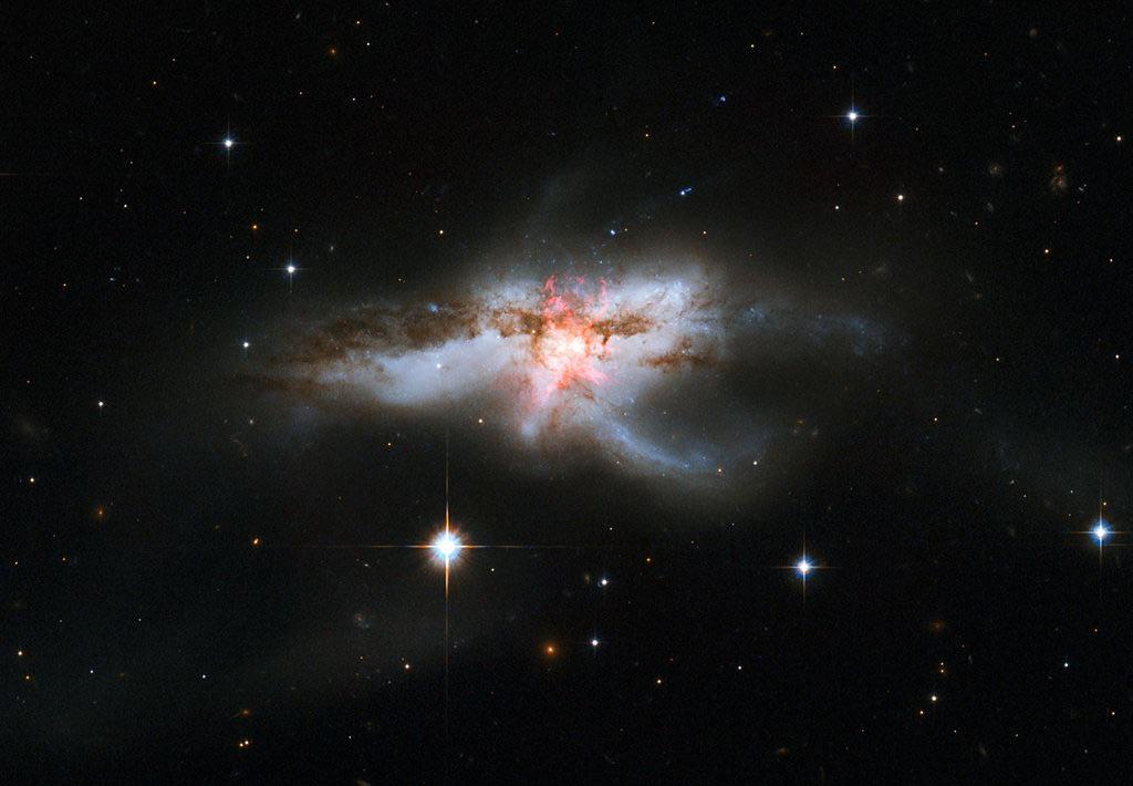 ASTROPEQUE's tweet photo. #NGC6240: The titanic galaxy-galaxy collision 🙀
http://t.co/CmPbTugKVI
http://t.co/QaGTniHRDS
via @apod
cc @rocioss @inaoe_mx