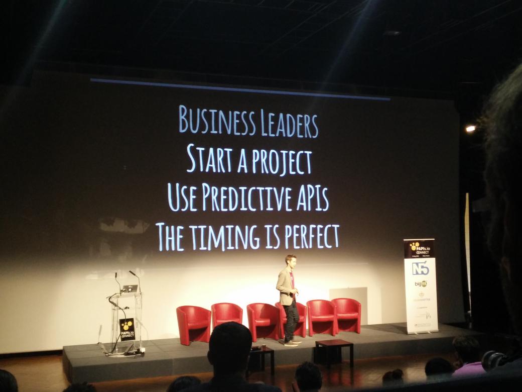 sebtrivella's tweet image. #machine-learning &amp;amp; #ecommerce: everything is said in 2 pictures! Great talk @d_jones at #papisconnect!